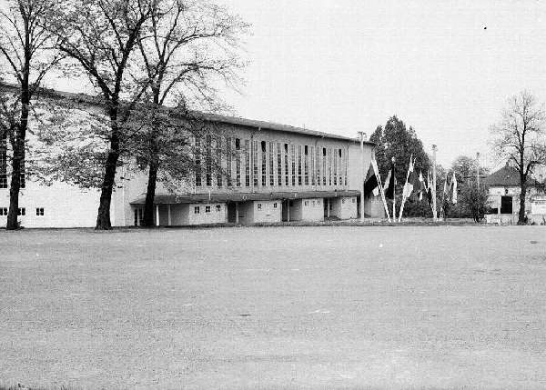Hof-Freiheits-Halle-1963.jpg 121KB