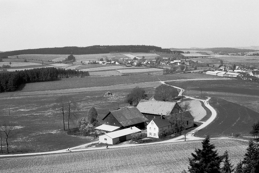 Hof-outskirts-1964.jpg 422KB